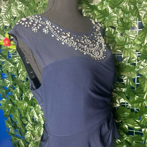 Elegant Navy Blue Evening Dress - Picture 7 of 9